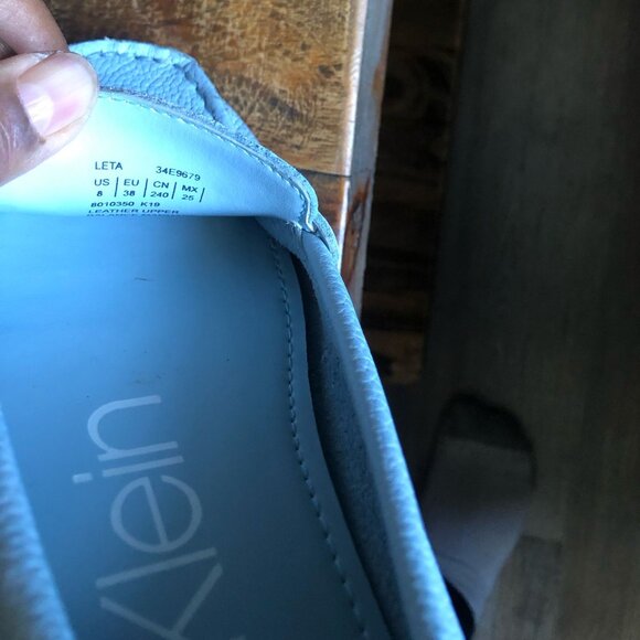 Calvin Klein women's leather loafers Size 8 - Picture 2 of 2